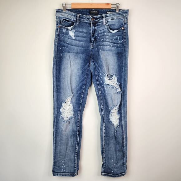 Judy Blue Boyfriend Fit Distressed Jeans Size 11/30 Mid Rise Ripped Denim - Picture 1 of 8